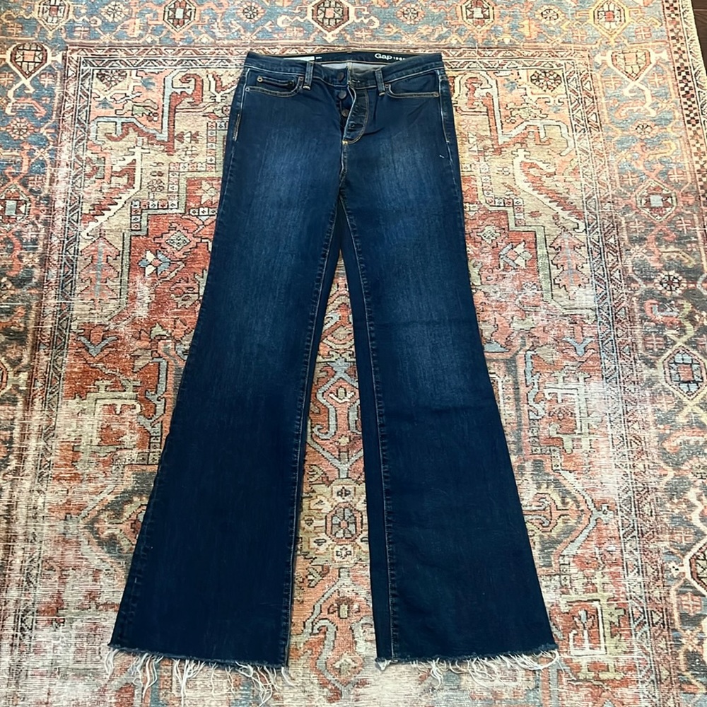 NWOT Gap Authentic Flare High Rise 28r